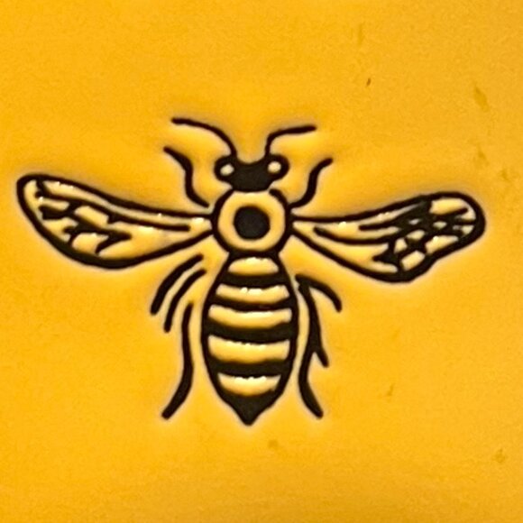 Rae Dunn BUSY BEE 🐝 Artisan Collection by Magenta Yellow Mug w/ Bumblebee  🐝 - Picture 3 of 12